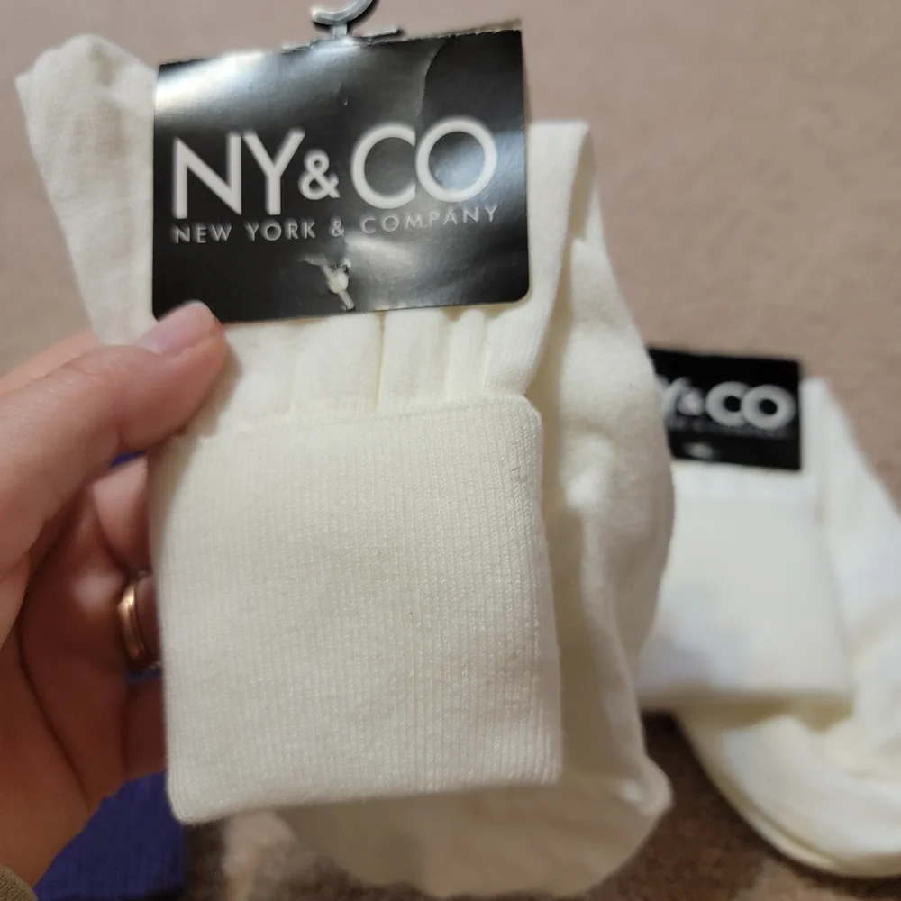 New York & Company‎ Womens New Socks 3 Pair Lot 2 Ivory White And 1 Purple